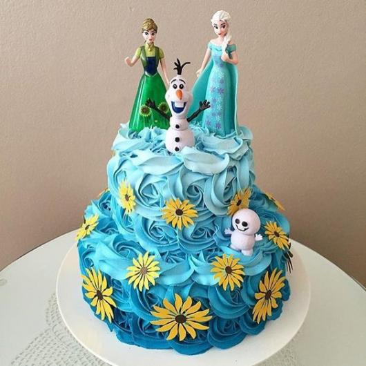 Bolo de Aniversário Infantil da Frozen com 2 andares