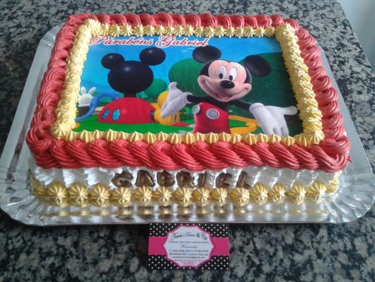Bolo de Aniversário Infantil Mickey quadrado com papel de arroz