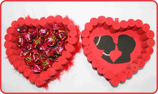 Lembrancinha Dia dos Namorados em EVA caixa para chocolate