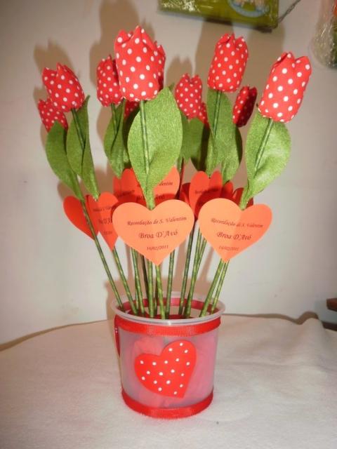 Lembrancinha Dia dos Namorados em EVA vasinho de flores