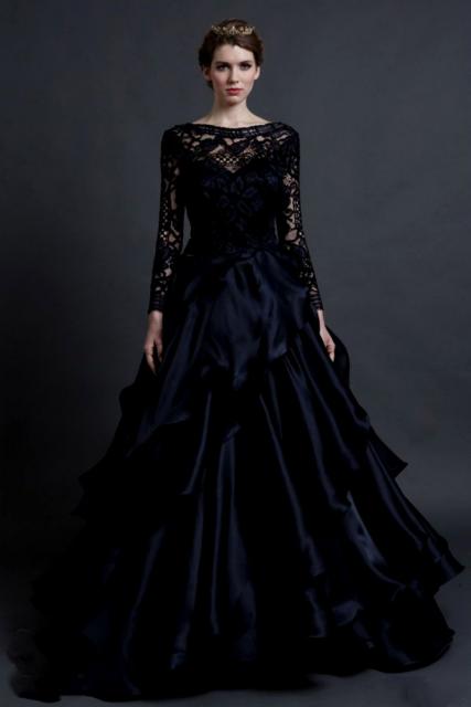 noiva vestida de preto