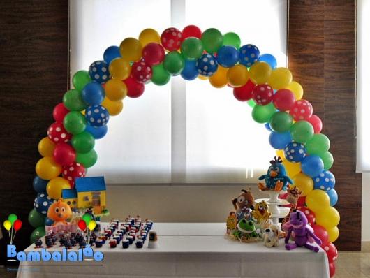 Arco de balões Galinha Pintadinha