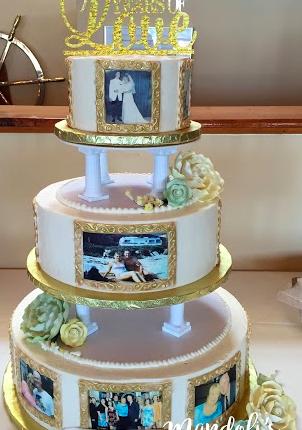 bolo com fotos do casal bodas de ouro