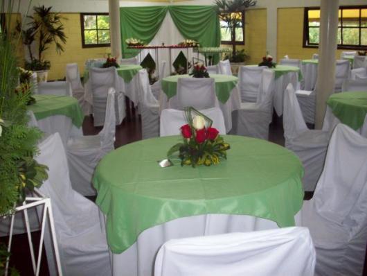 Toalha de mesa para festa de casamento branca e verde