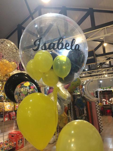 Há até balão duplo personalizado com nome