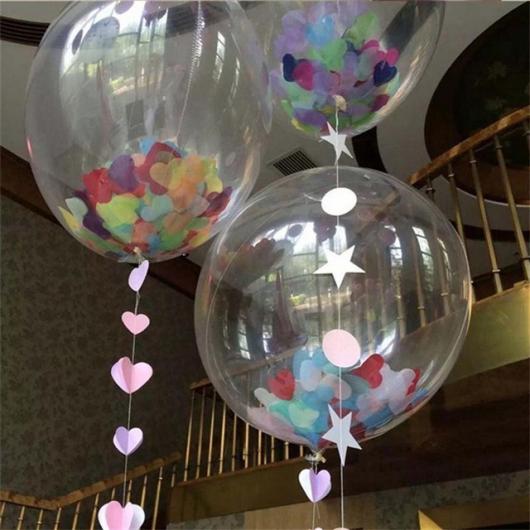 O fio que mantém o balão suspenso também pode ser decorado
