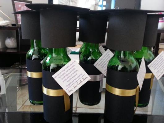 Enfeite de Mesa garrafa para formatura