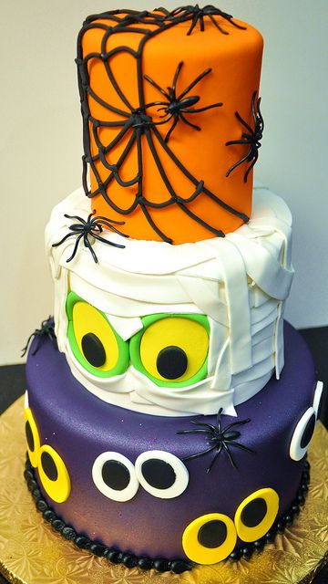 Festa de Halloween bolo com 3 cenários