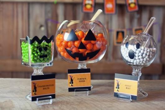 Festa de Halloween decoração com vidros personalizados