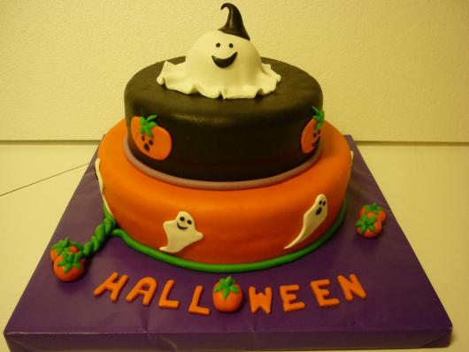 Festa de Halloween bolo com 2 andares