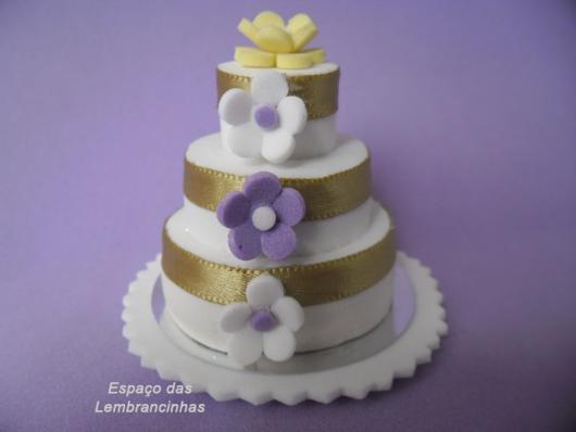 Lembrancinha de Casamento em EVA: mini bolo