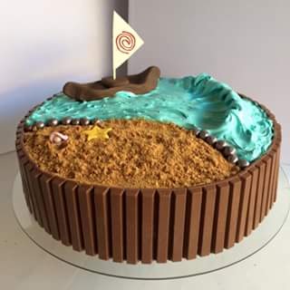bolo KitKat