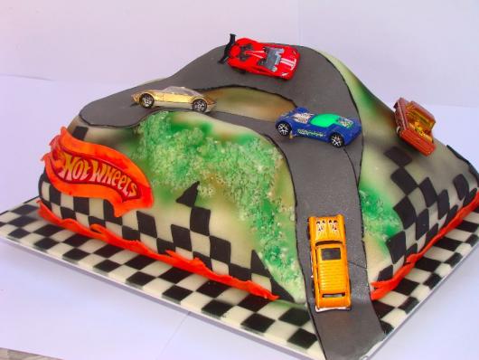 bolo #confeitaria #hotwheels #inspiração #carros #aniversário