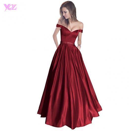 vestido vermelho escuro