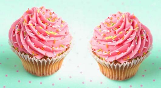 Cupcake Chá de Bebê: Rosa com granulado colorido