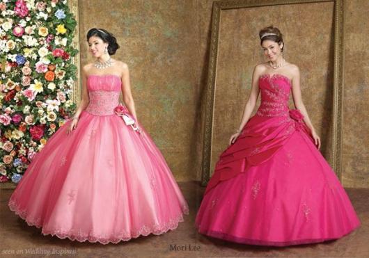 Modelos de vestidos de noiva pink tomara que caia
