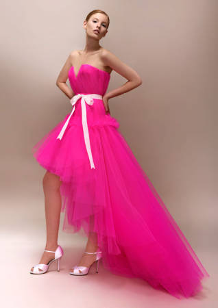 Que tal um vestido tubinho pink mullet?