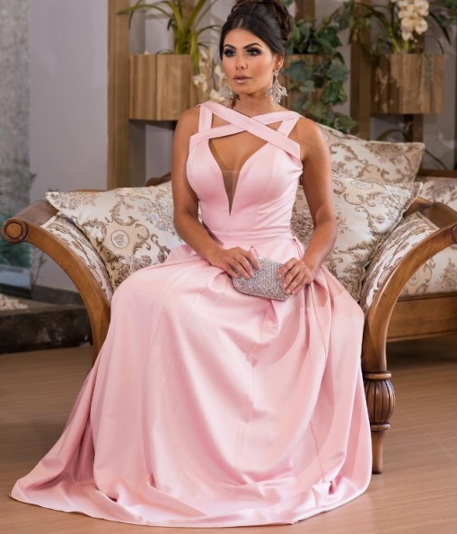 Sugestão de vestido de noiva sexy rosa bebê longo