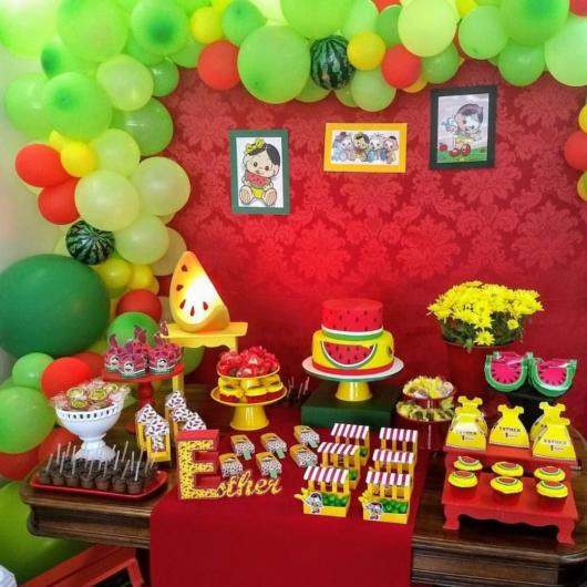 Festa da Magali baby: Decoração simples com balões verdes