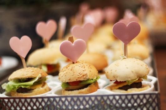 Comidas para Chá de Bebê: Mini hambúrguer