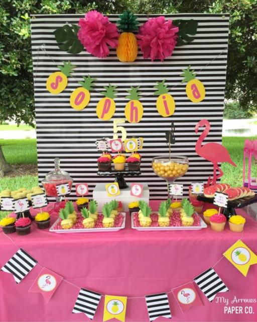 Festa Flamingo: Decoração simples 