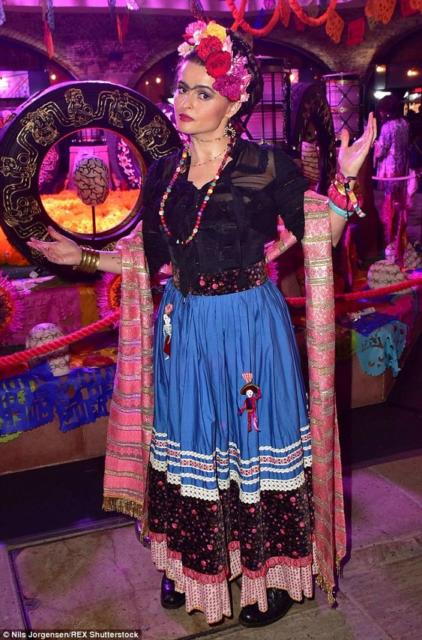 Fantasia frida kahlo: com saia azul