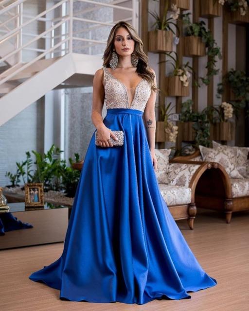 Vestido de madrinha azul royal