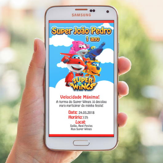 Convite super wings em celular.