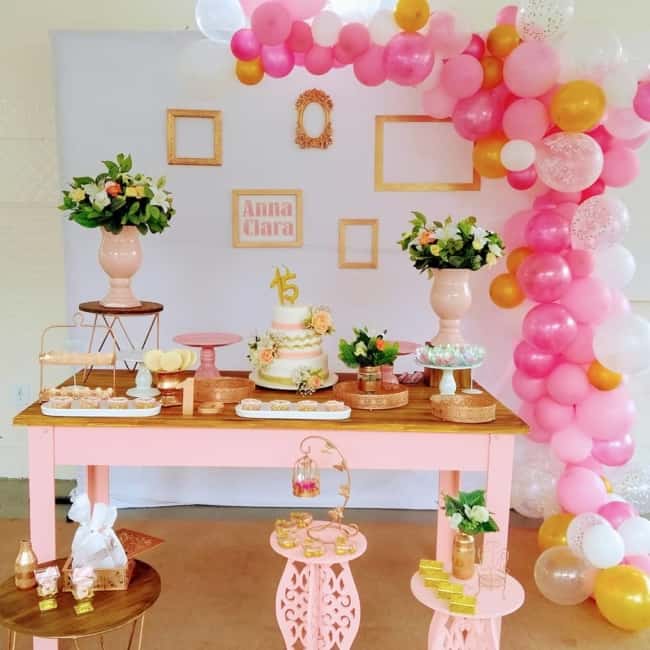 decoração rosa e dourado festa de debutante