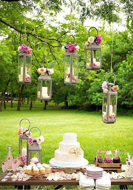 Luminárias rústicas em casamento