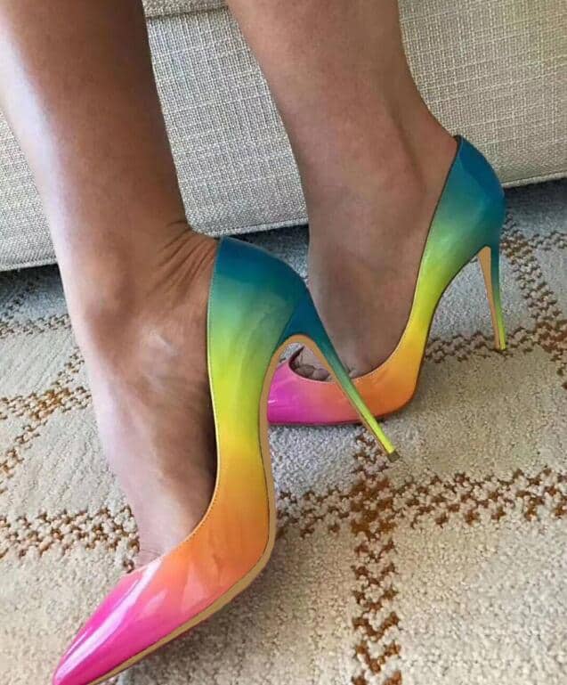 Sapato arco íris para festa de 15 anos