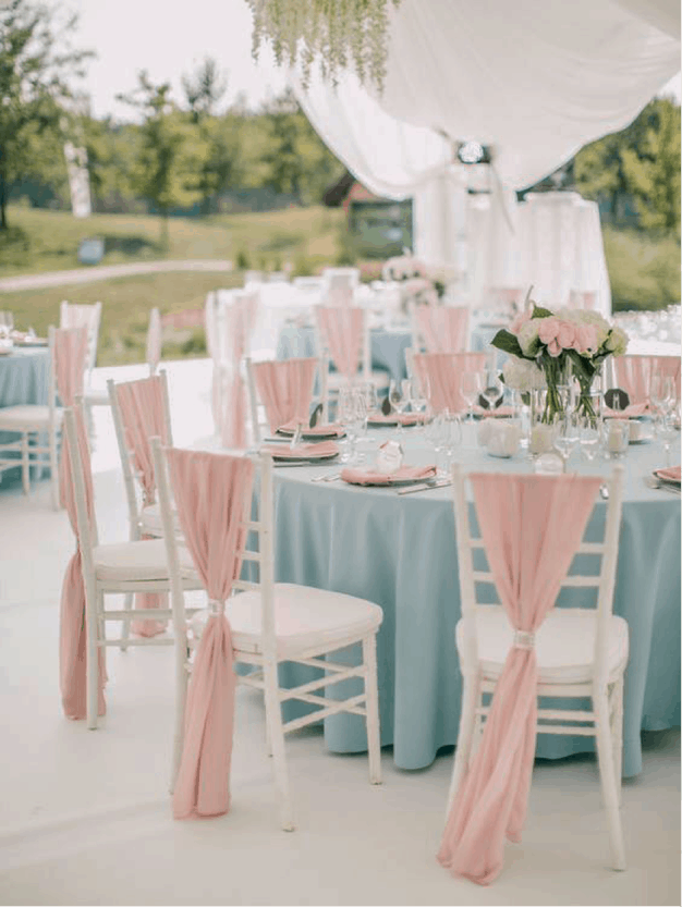 decoração de cadeiras em casamentos