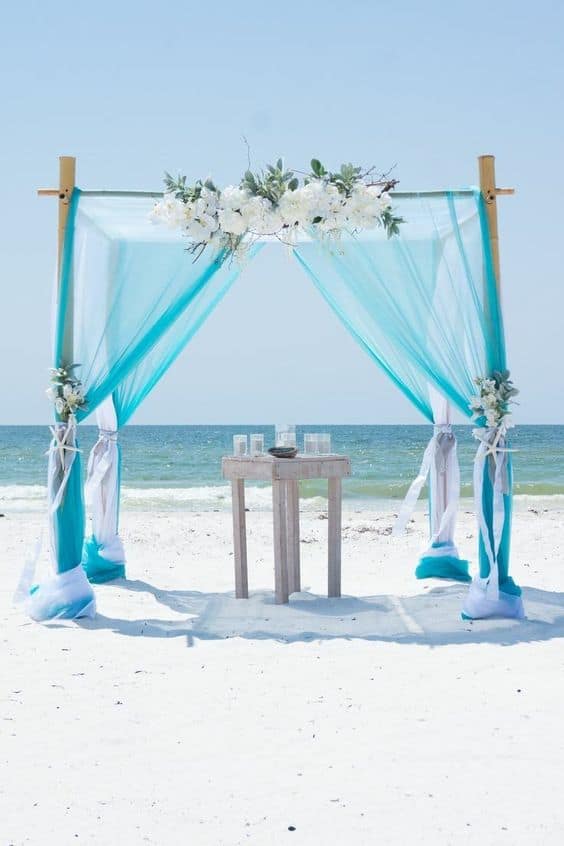 festa de casamento na praia simples