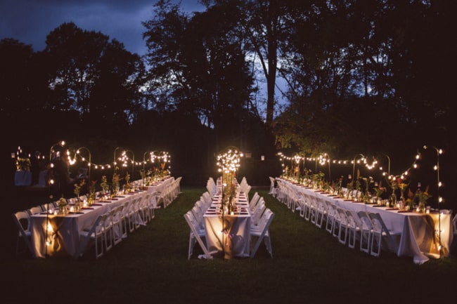 festa de casamento no campo noturna
