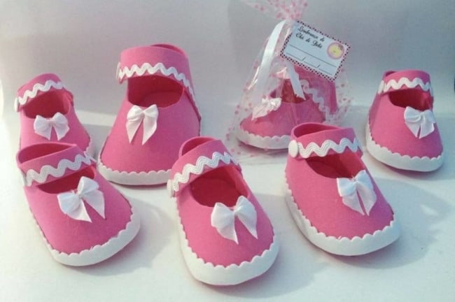 sapatinhos de bebê rosas
