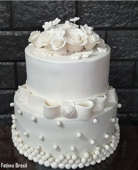 bolo branco de casamento civil