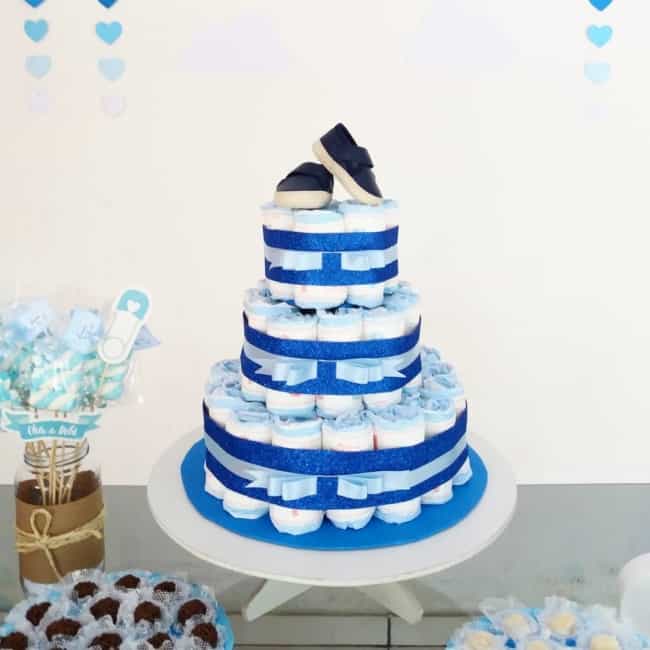 Bolo de Fraldas azul simples