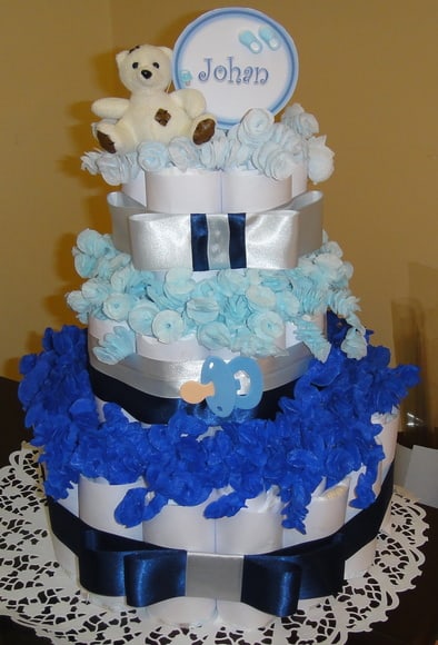 Lindo Bolo de Fraldas azul e branco