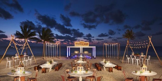 Casamento em Cancún a noite