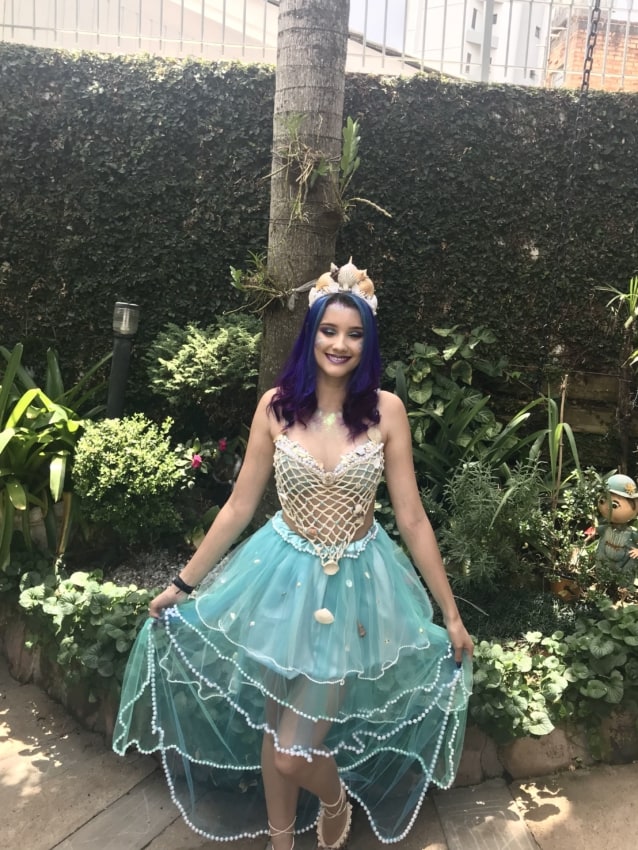 Fantasia de Carnaval feminina de sereia azul11