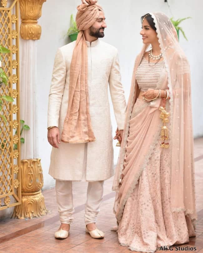 roupas de noivos indianos