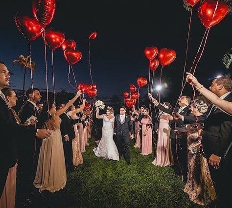 ideias de Saída dos noivos com balões