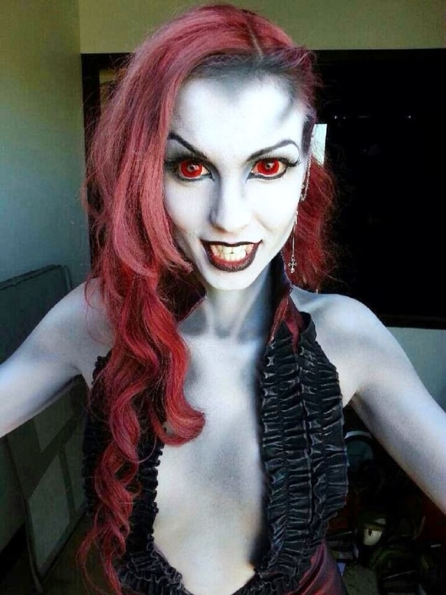 fantasia feminina assustadora de vampira