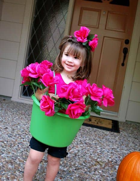 fantasia infantil criativa de vaso de flor