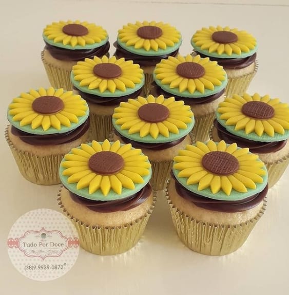 Cupcake Girassol – 42 Ideias Fofas de Cupcakes Decorados!