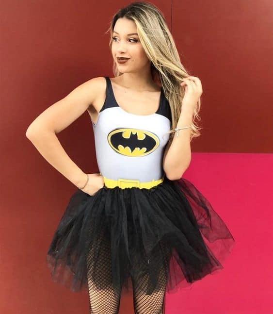 fantasia de Batman feminina com saia de tule